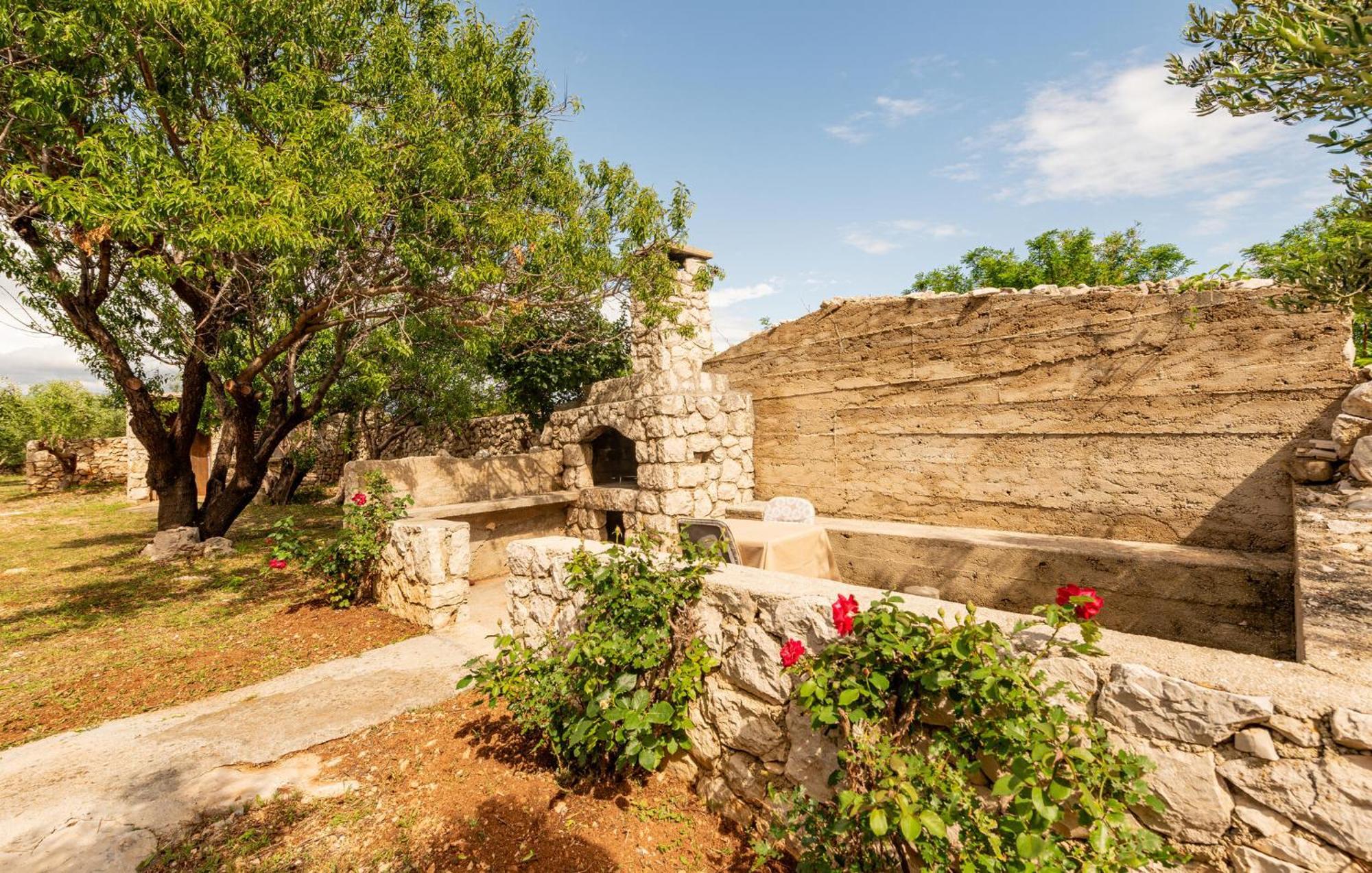 Beautiful Home In Novalja With Wifi Exteriér fotografie